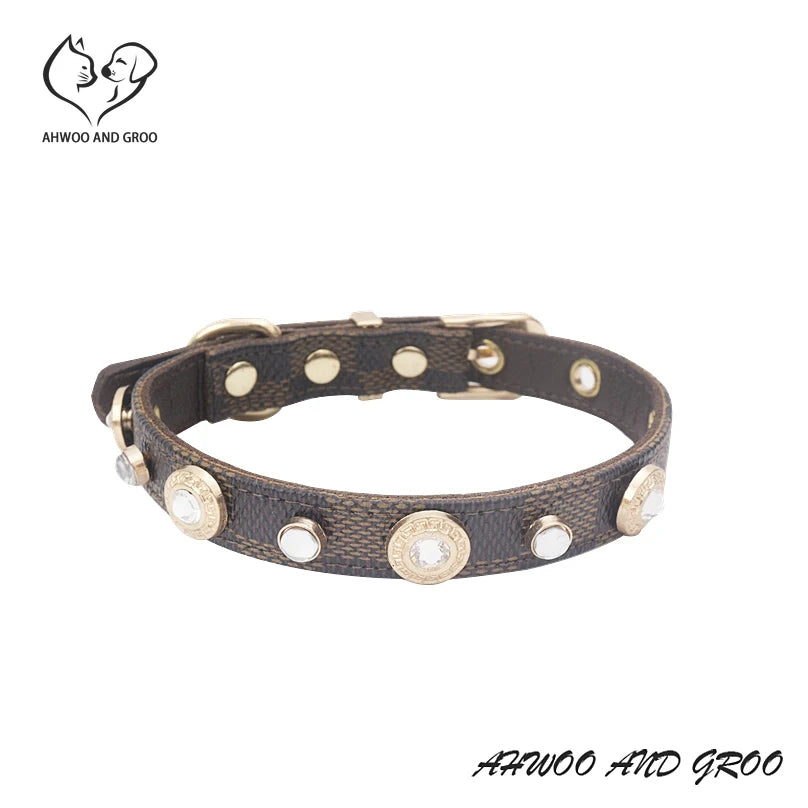 Adjustable PU Leather Pet Necklace with Lucky Clover Charm - Pawsitive Cuddles