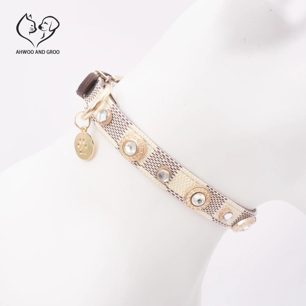 Adjustable PU Leather Pet Necklace with Lucky Clover Charm - Pawsitive Cuddles