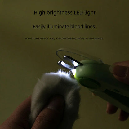 LED Equipped Pet Nail Clipper - Pawsitive Cuddles